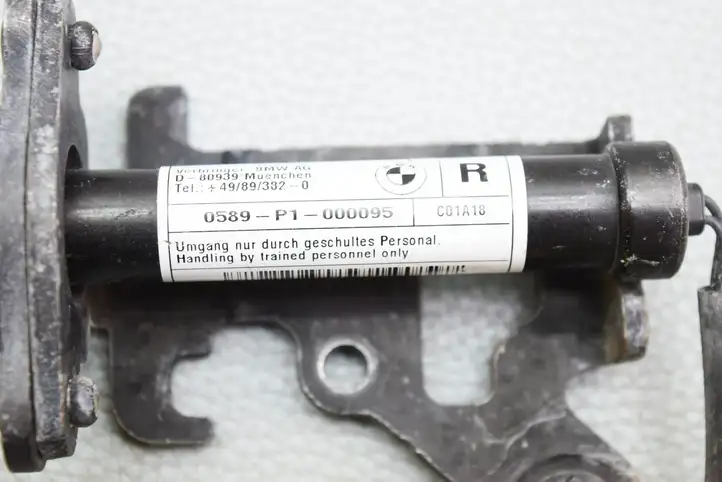 BMW X5 F15 (2013 - 2017) 0589P1000095 Привод подушки безопасности пешехода — фото 12