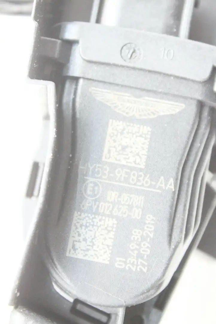 Aston Martin Vantage IV (2017 - ) HY539F836AA Педаль акселератора — фото 6