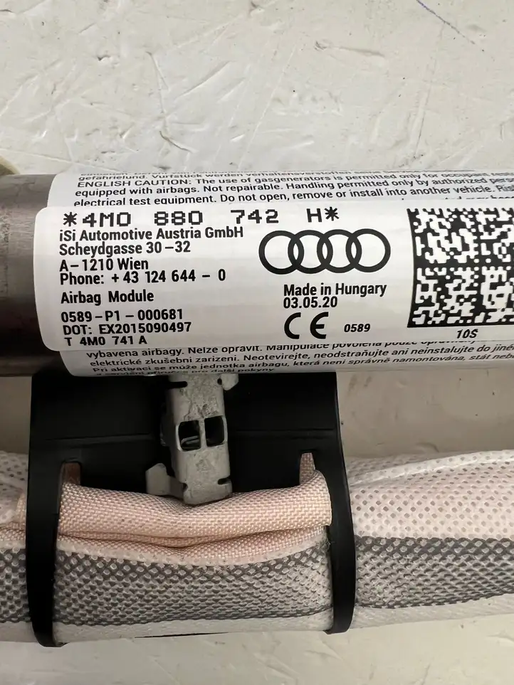 Audi Q7 4M (2019 - ) 4M0880741 Боковая подушка безопасности шторка — фото 8