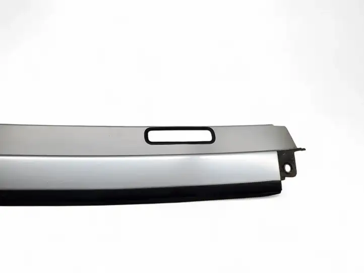 Audi S5 8T (2007 - 2011) 8F0853829E Накладка стоек лобового стекла — фото 3