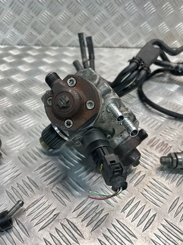 Audi A5 8T 8F (2011 - 2016) 059130090CN Комплект системы впрыска — фото 18