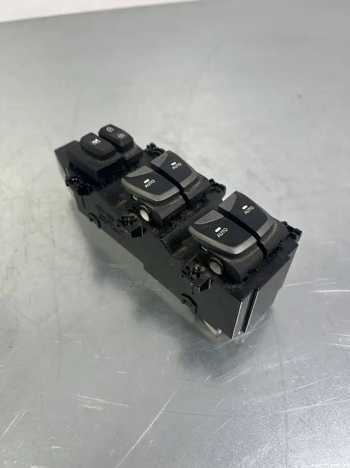 Hyundai Santa Fe (2012 - 2015) 935702W620 Блок кнопок стеклоподъемников — фото 6