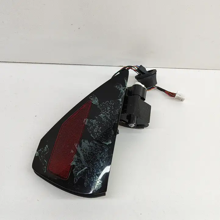 Tesla Model 3 (2017 - 2023) 109508200C Крышка топливного бака — фото 5