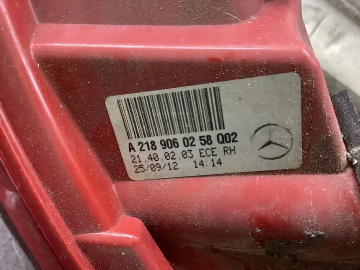 Mercedes-Benz CLS C218,X218 (2011 - 2017) A2189060258 Задний фонарь в кузове — фото 6