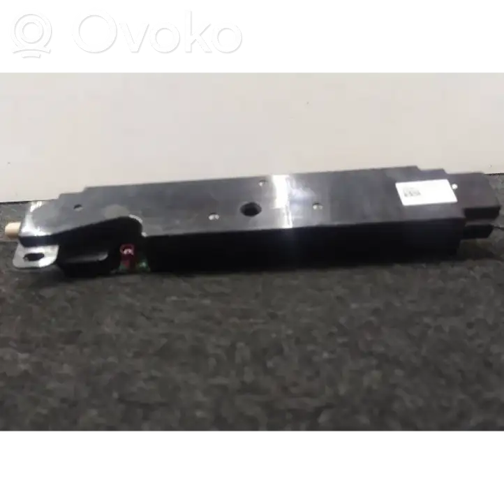 Tesla Model 3 (2017 - 2023) 158560100C Антенна Bluetooth — фото 3