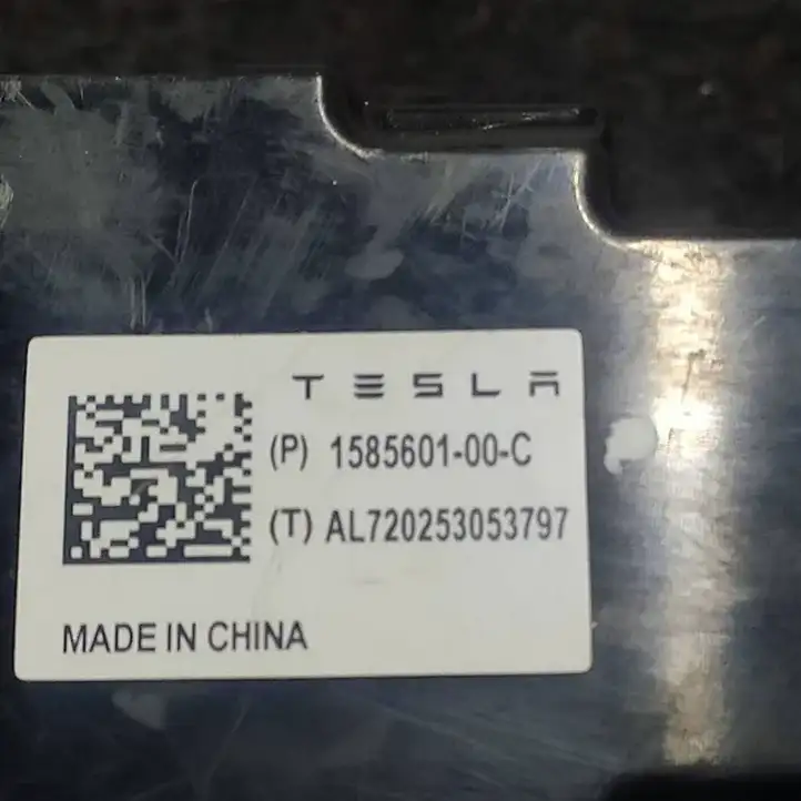 Tesla Model 3 (2017 - 2023) 158560100C Антенна Bluetooth — фото 4