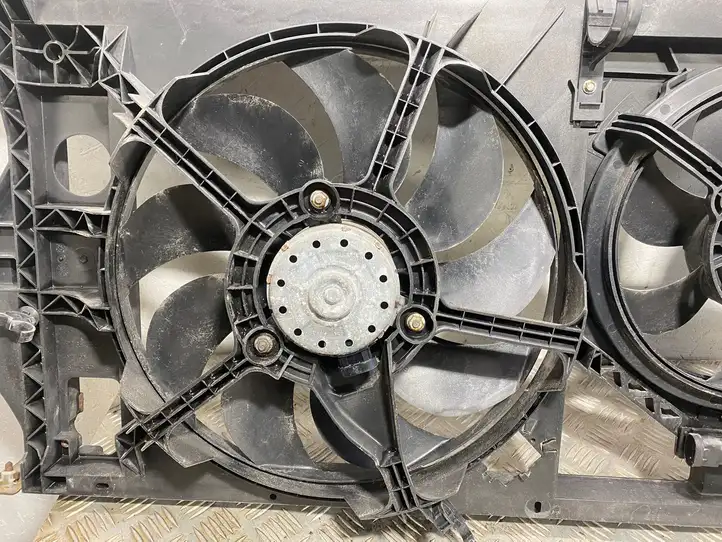 Renault Master II (2004 - 2010) 874615P Дифузор радиатора — фото 10