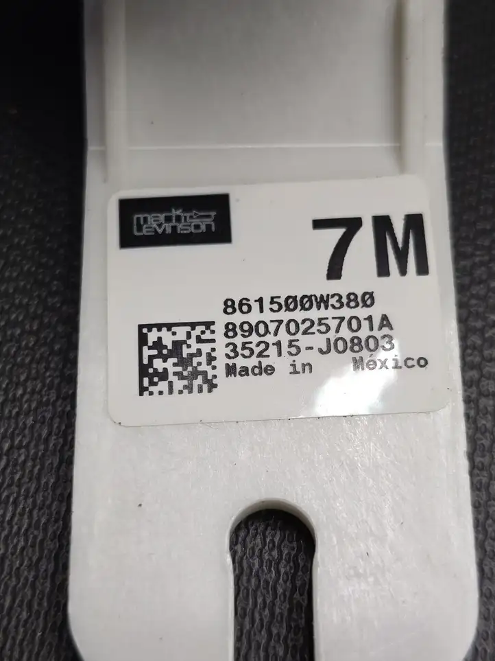 Lexus RX 450H (2019 - ) 861500W380 Твитер задних дверей — фото 3