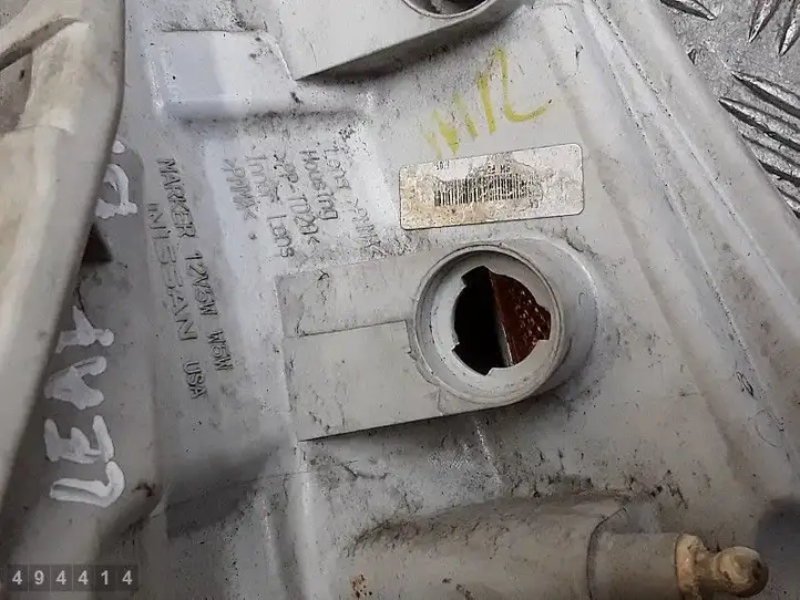 Nissan Leaf I (ZE0) (2010 - 2017) Окантовка фары — фото 8