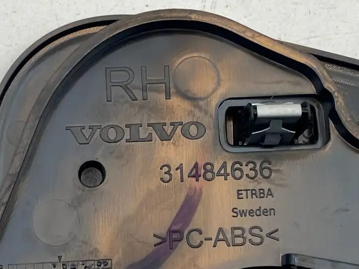 Volvo S90, V90 (2016 - 2020) 31484636 Решетка сабвуфера — фото 5