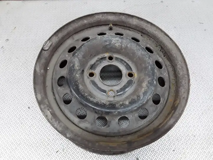 Nissan Almera N16 (2000 - 2010) KFZ8410 Стальной штампованный диск R15 — фото 1