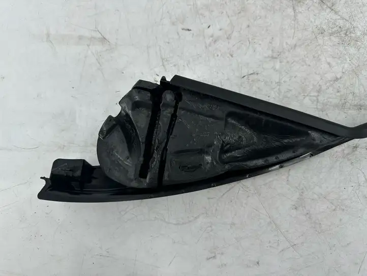 BMW 1 F20 F21 (2011 - 2019)  7270760  Рамка стекла передней двери