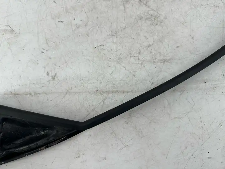 BMW 1 F20 F21 (2011 - 2019)  7270760  Рамка стекла передней двери