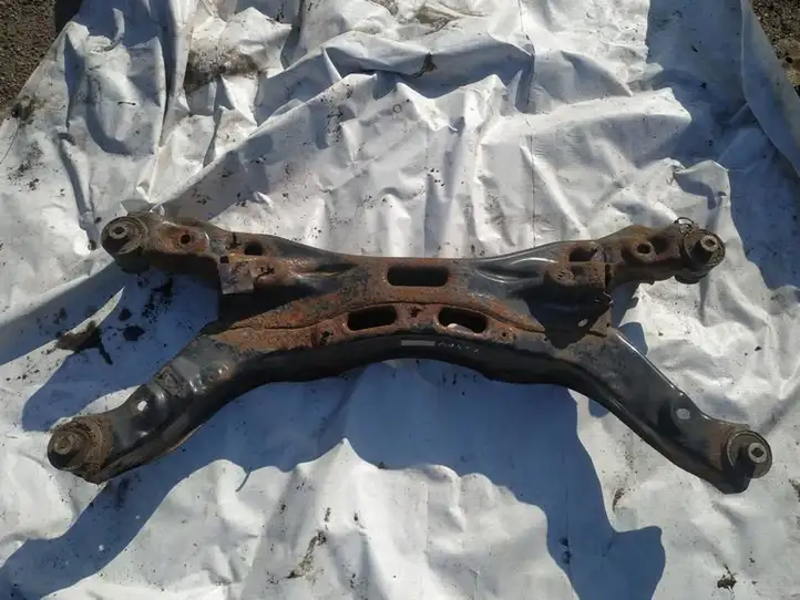 Saab 9-3 Ver2 (2003 - 2007)   Задняя траверса