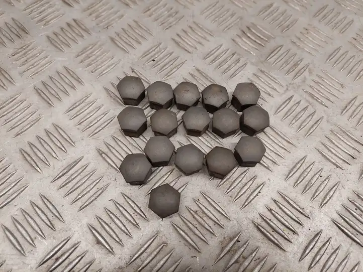 Audi Q7 4M (2015 - )  321601173B Колпачек колесных болтов