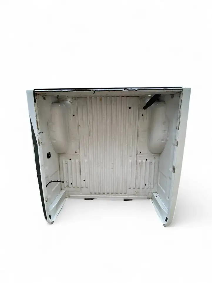 Mercedes-Benz W470    Кузов