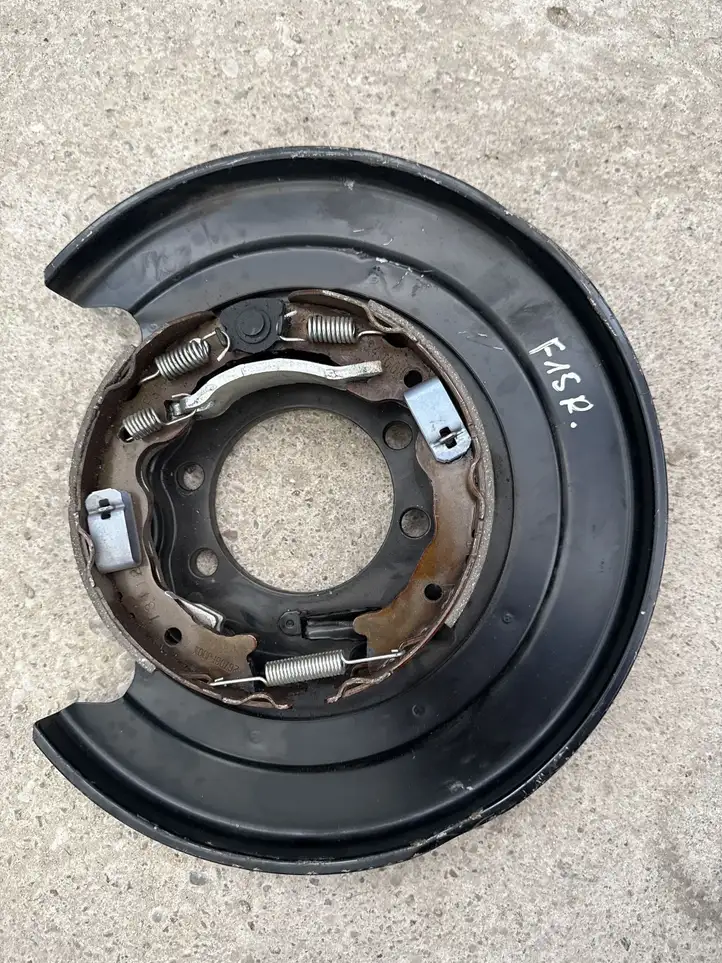 Subaru Forester SJ (2013 - 2018) 26704FJ000 Защитный кожух заднего тормозного диска — фото 4