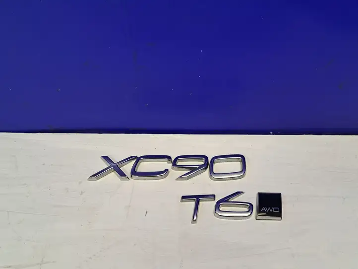 Volvo XC90 (2014 - 2019) 31333651 Эмблема модели — фото 1