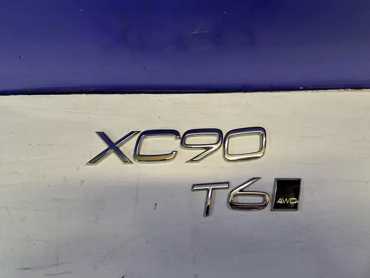 Volvo XC90 (2014 - 2019) 31333651 Эмблема модели — фото 3