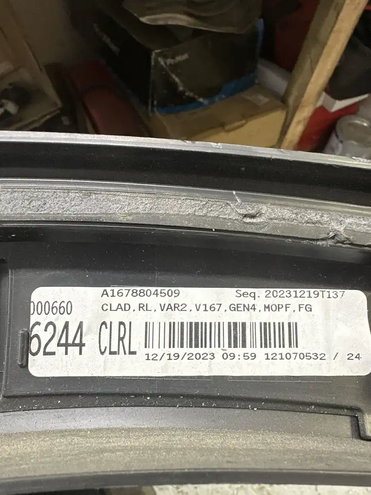 Mercedes-Benz GLE W167 (2019 - ) A1678804509 Молдинг заднего крыла — фото 4