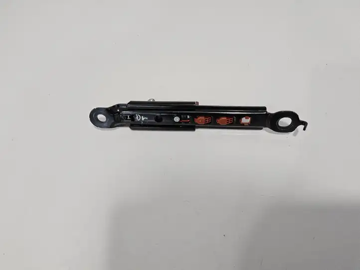 Toyota Sienna XL40 IV (2021 - ) 732000R010 Регулятор ремня безопасности — фото 1