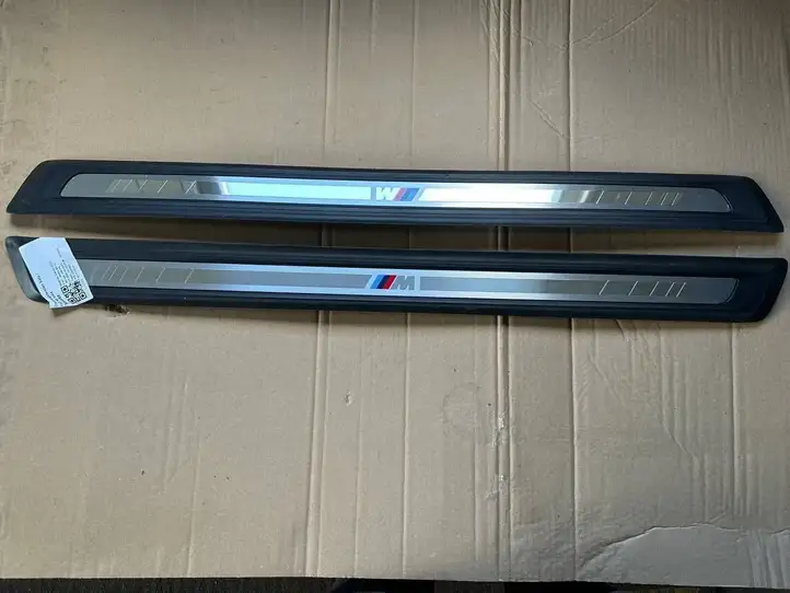 BMW 4 G22 G23 G24 G26 (2020 - ) 8077317 Отделка переднего порога — фото 1
