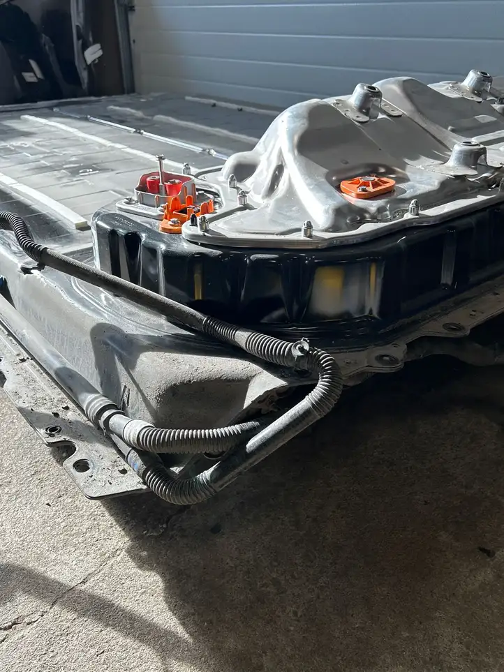 Tesla Model Y (2019 - 2024) TG3212360025WG Аккумулятор гибридного / электрического автомобиля — фото 4
