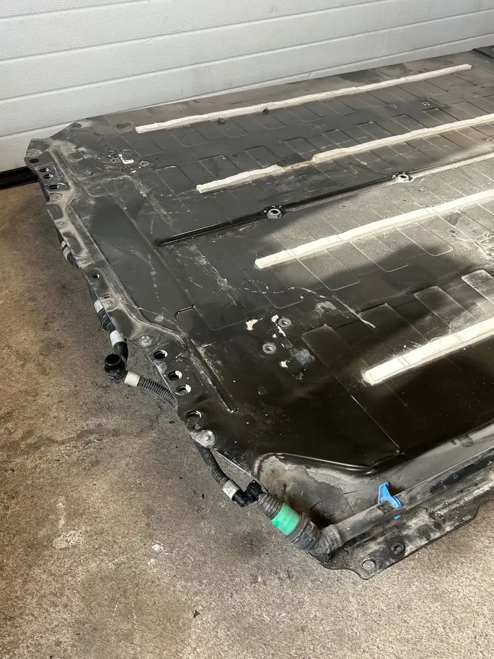 Tesla Model Y (2019 - 2024) TG3212360025WG Аккумулятор гибридного / электрического автомобиля — фото 14