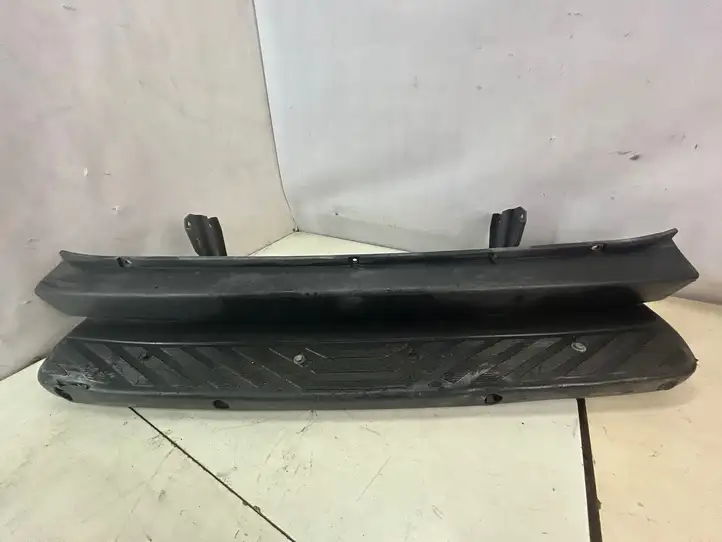 Mercedes-Benz Sprinter W906 (2006 - 2018) Задний порог кузова — фото 2