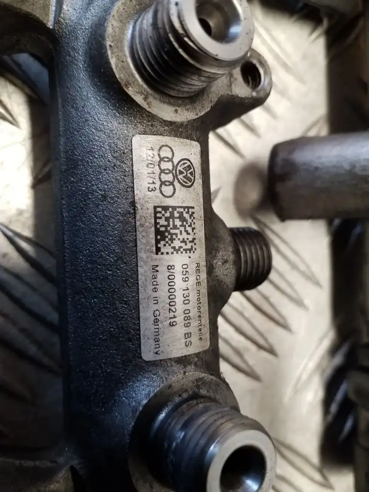 Audi A5 8T 8F (2011 - 2016) 059130277CC Комплект системы впрыска — фото 6