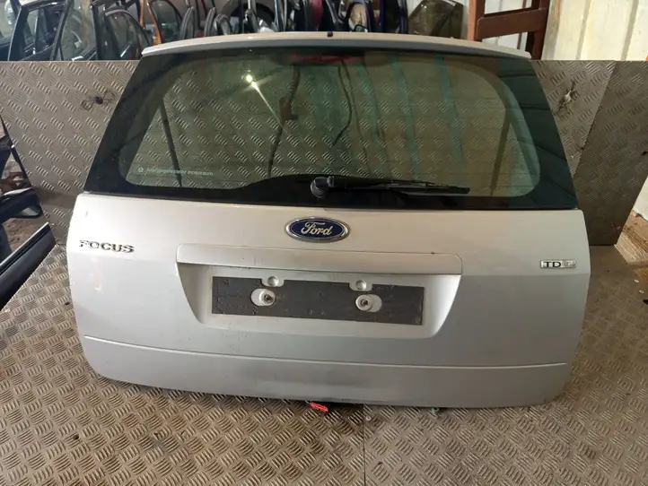 Ford Focus (2005 - 2008) Звукоизоляция багажника — фото 1