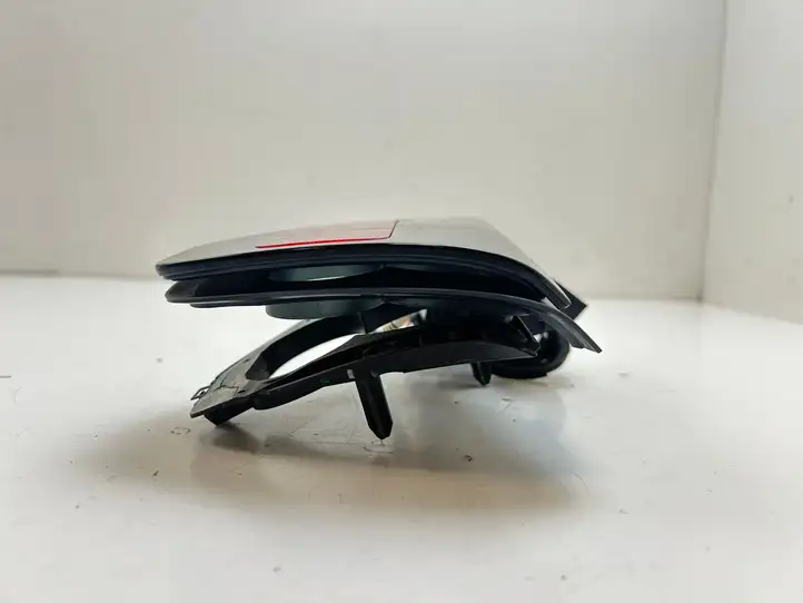Tesla Model 3 (2017 - 2023) 147884000A Крышка зарядного разъема — фото 8