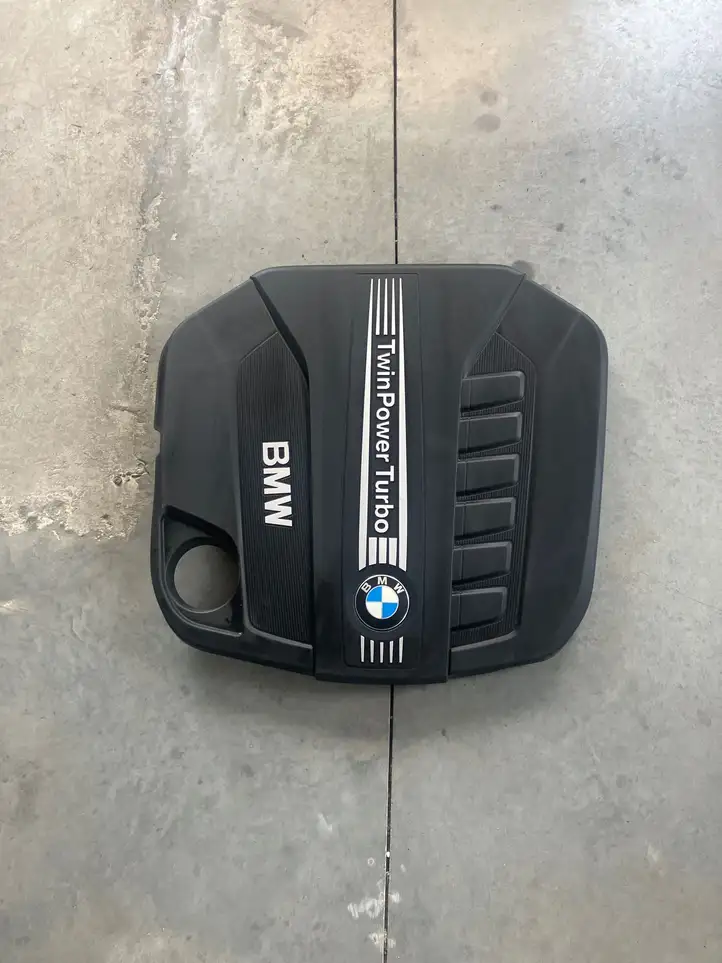 BMW 5 F10 F11 (2009 - 2016) Накладка капота — фото 1