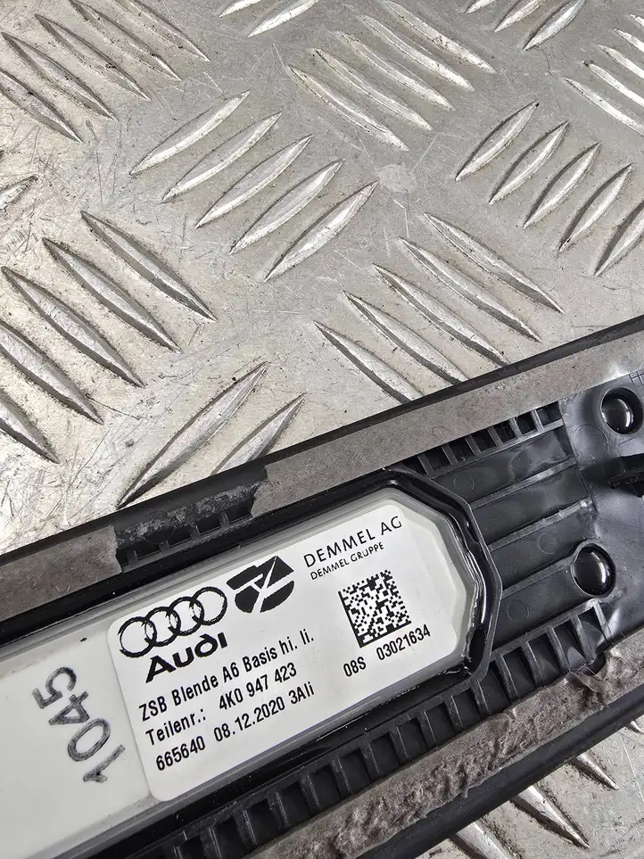 Audi A6 C7 (2014 - 2018) 4K0947405A Внутренняя обшивка порога (комплект) — фото 12