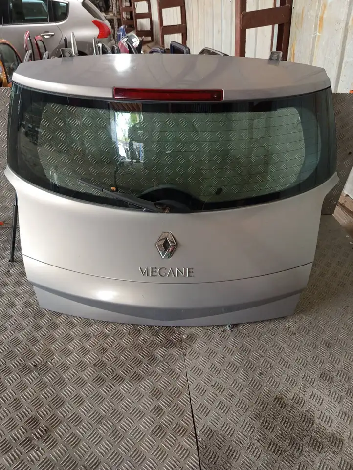 Renault Megane II (2006 - 2008) Звукоизоляция багажника — фото 1