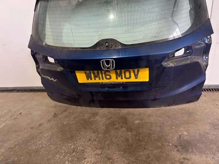 Honda HR-V (2015 - 2020) Крышка багажника — фото 9