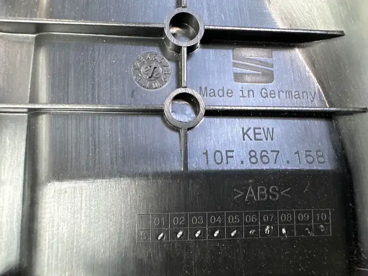 Cupra Born 10F867158 Накладка кнопки стеклоподъемника — фото 2