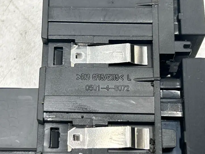 Audi A6 S6 C6 4F (2008 - 2011) 050148072 Кнопка бардачка — фото 5