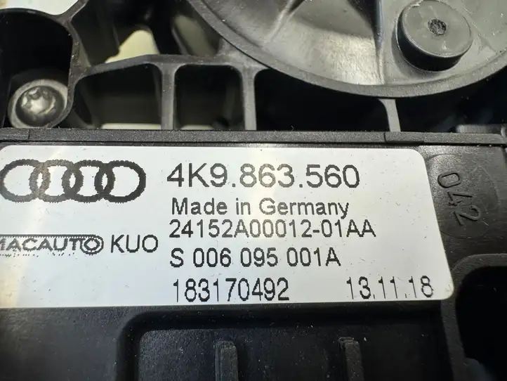 Audi A6 C7 (2014 - 2018) 4K9863560 Механизм шторки багажника — фото 4