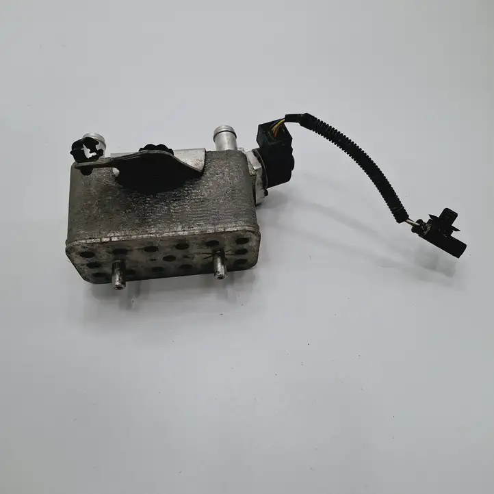 Mini One Cooper F56 F55 (2012 - 2022) 9474772 Охладитель электродвигателя — фото 2