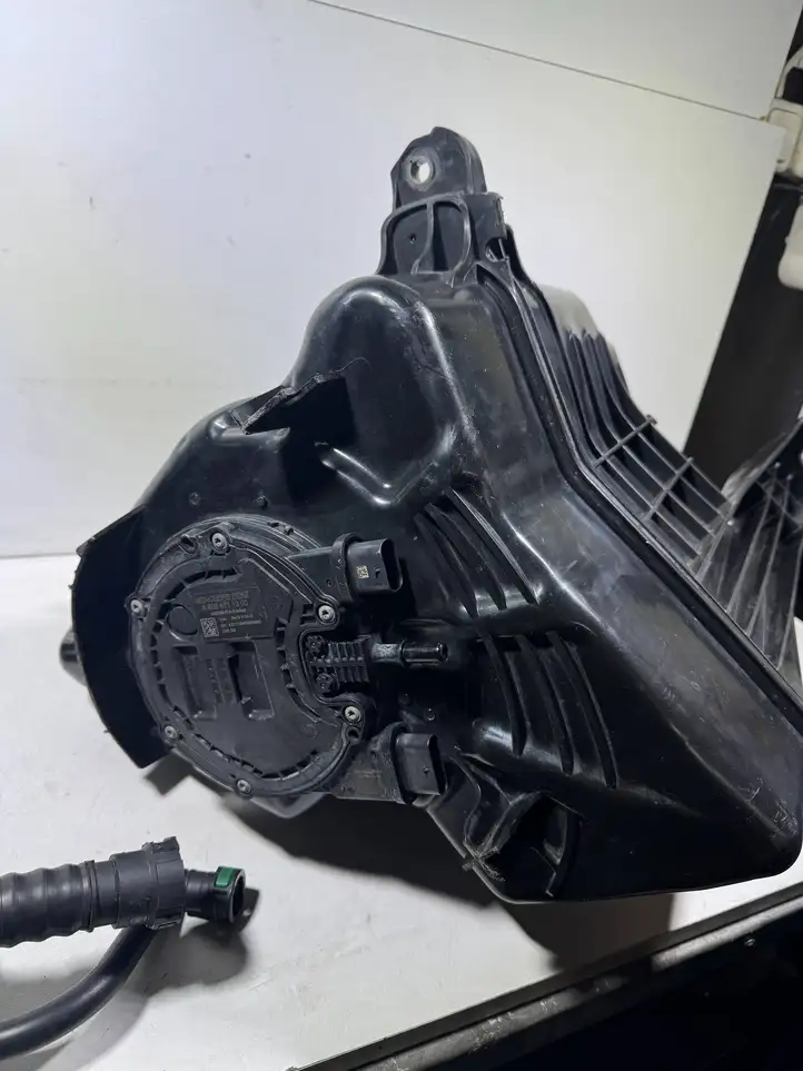 Mercedes-Benz Sprinter W907 W910 (2018 - ) A9104700000 Бак AdBlue — фото 5