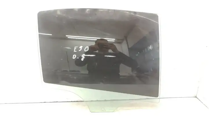 BMW 3 E90 E91 (2005 - 2012) 43R001582 Стекло задней двери — фото 5