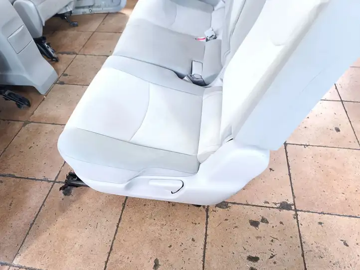 Toyota Prius+ (ZVW40) (2011 - 2018) Комплект отделки дверей — фото 2