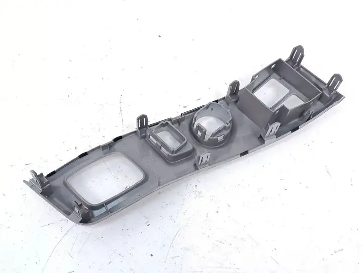 Toyota Prius+ (ZVW40) (2011 - 2018) 5544647070 Рамка рычага КПП — фото 3