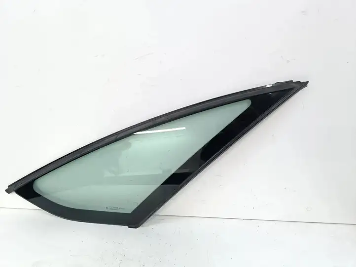 Citroen C4 I Picasso (2006 - 2013) Треугольное стекло кузова — фото 1