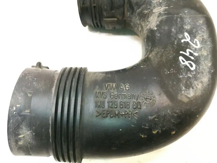 Volkswagen Jetta V (2005 - 2010) 1K0129618BQ Детали воздухозаборника — фото 3