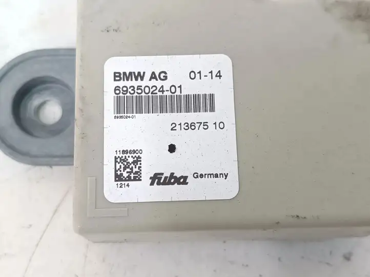 BMW X3 F25 (2010 - 2017) 6935024 Усилитель антенны — фото 3