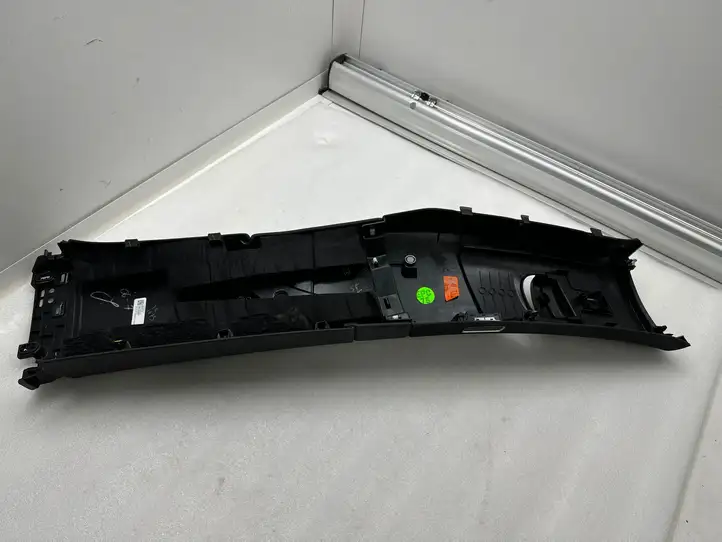 Tesla Model X (2021 - ) 185476200B Верхняя обшивка стойки B — фото 2