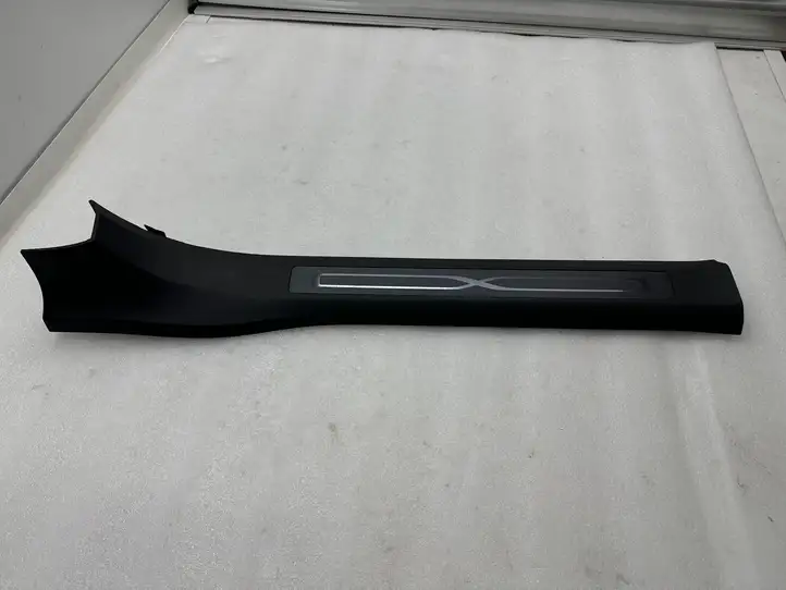 Tesla Model X (2021 - ) 162648900A Внутренняя отделка переднего порога — фото 2