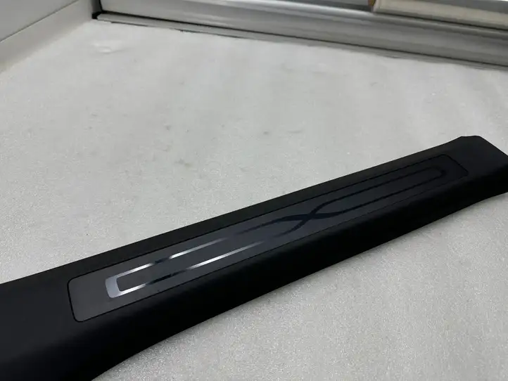 Tesla Model X (2021 - ) 162648900A Внутренняя отделка переднего порога — фото 3
